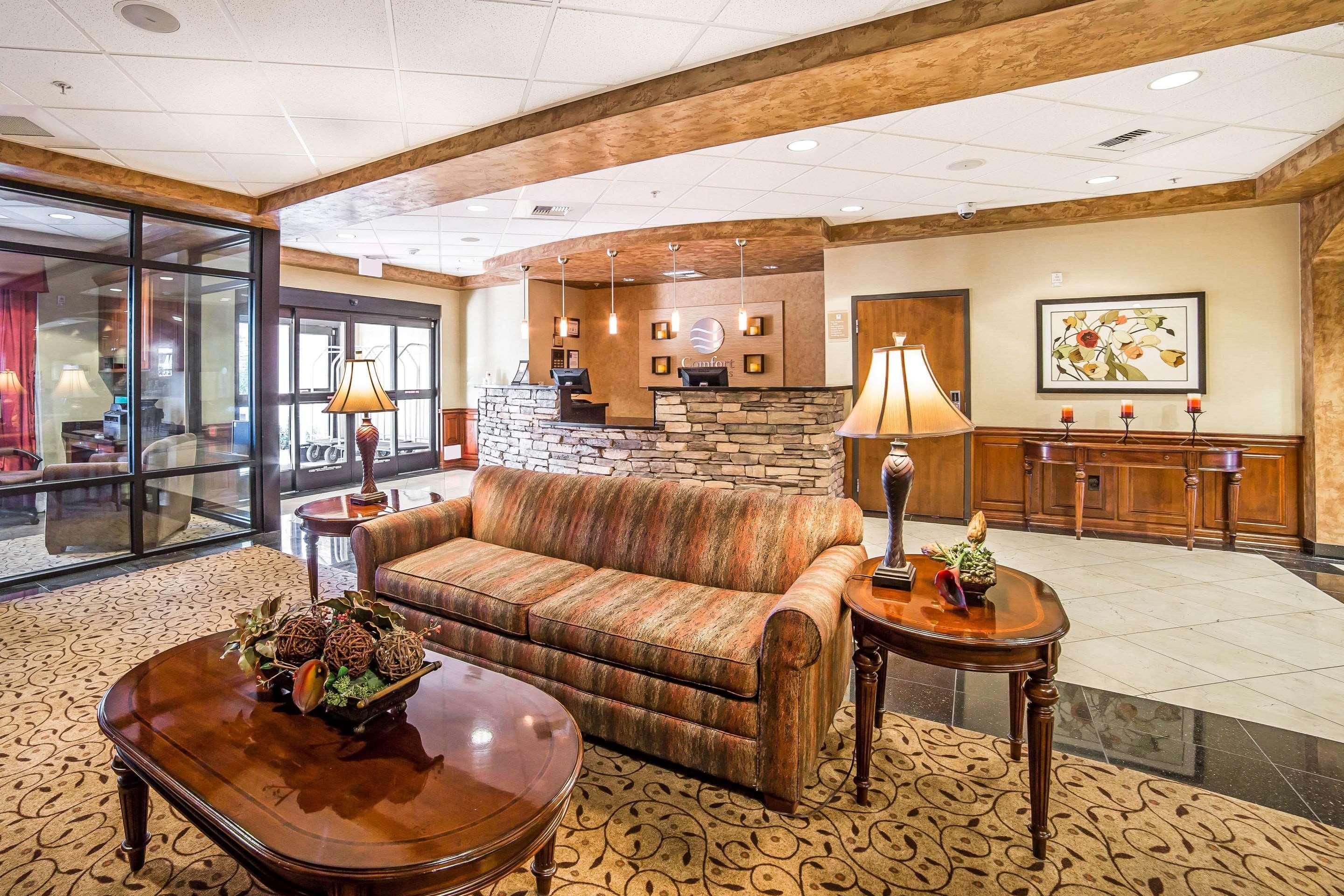 Comfort Inn & Suites Henderson - Las Vegas Exterior photo
