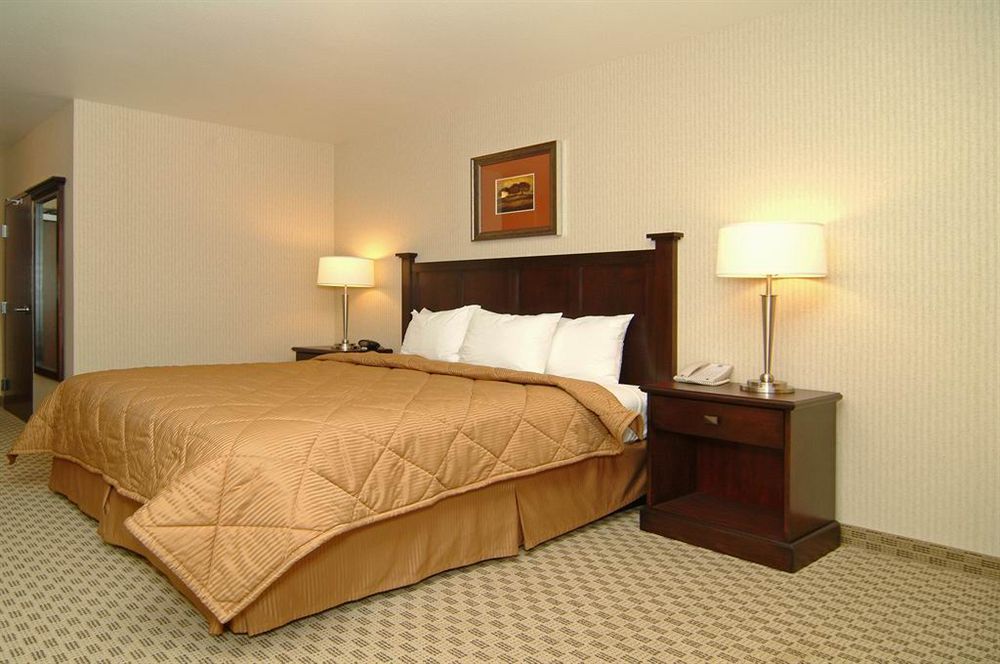 Comfort Inn & Suites Henderson - Las Vegas Exterior photo